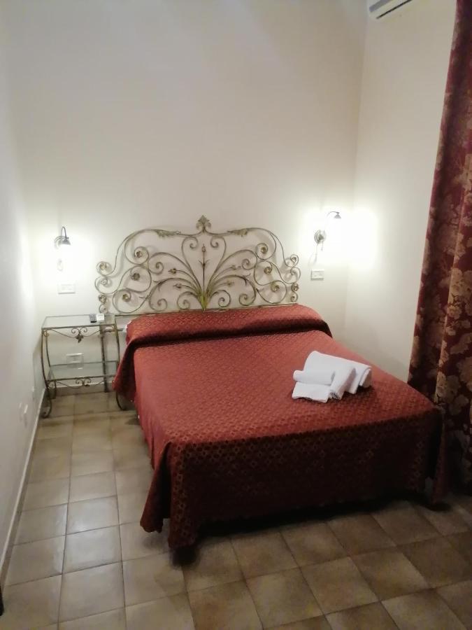 Hotel De Rossi Bari Zewnętrze zdjęcie
